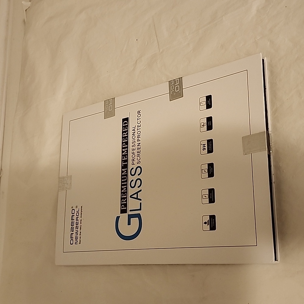 TABLET SCREEN PROTECTOR